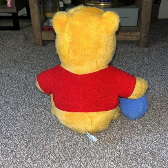 Disney Vintage Winnie the Pooh 1994 Mattel Plush Stuffed Animal - Picture 4 of 8